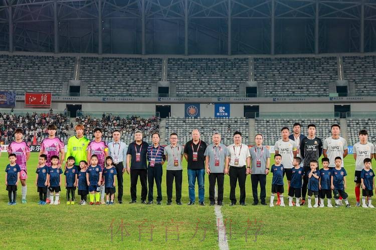 中国足协精心筹备参展2014体育“两博会”